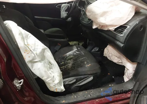 2017 Chrysler 200 Touring z USA, uszkodzony, nr VIN 1C3CCCFB5HN508241